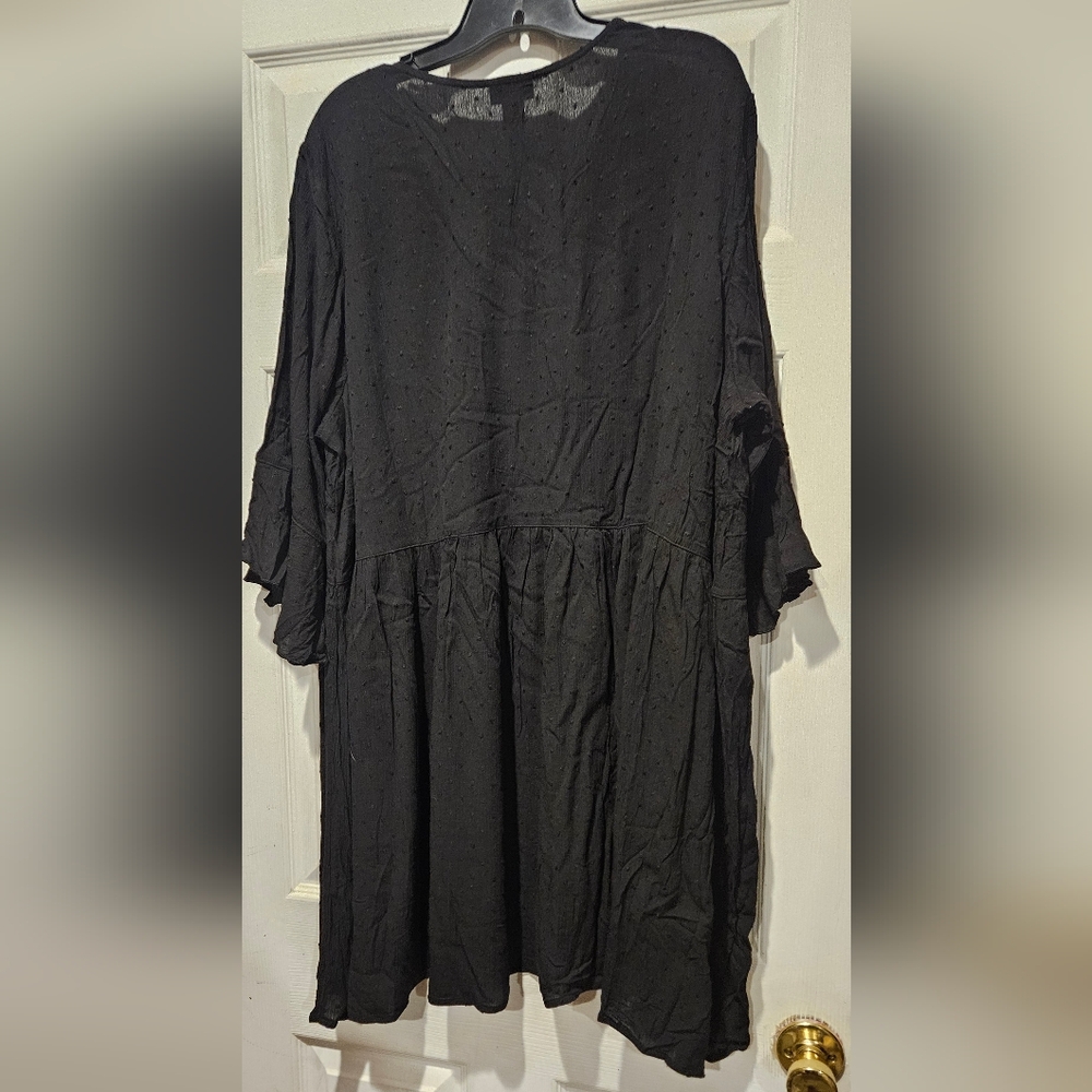 AVENUE DRESS - Picture 2 of 3